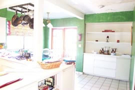 The kitchen before.